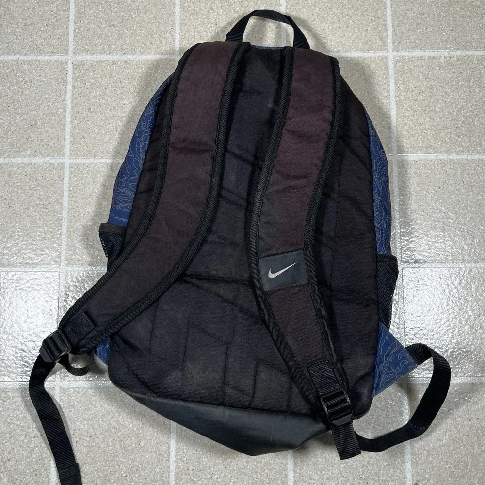 nike backpack with chest strap Commuter Elite 1 Compartment Black/Silver, 15 Litres, Black/Black/Silver, Mini, Casual : Clothing, Shoes & Jewelry Made from durable polyester Everything you need to Trolling Daisy Chain size:35LB(300 Yds)